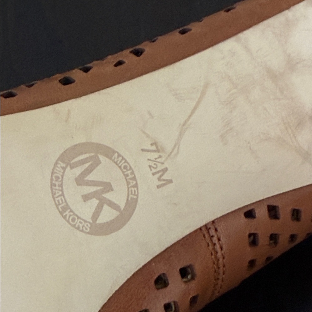 MICHAEL Michael Kors Florentine Laser-cut Leather Pumps In Brown and Tan - Picture 12 of 16